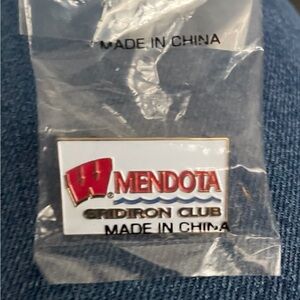 Vintage NCAA Wisconsin Badger Football Mendota Gridiron Club Enamel Pin Sealed
